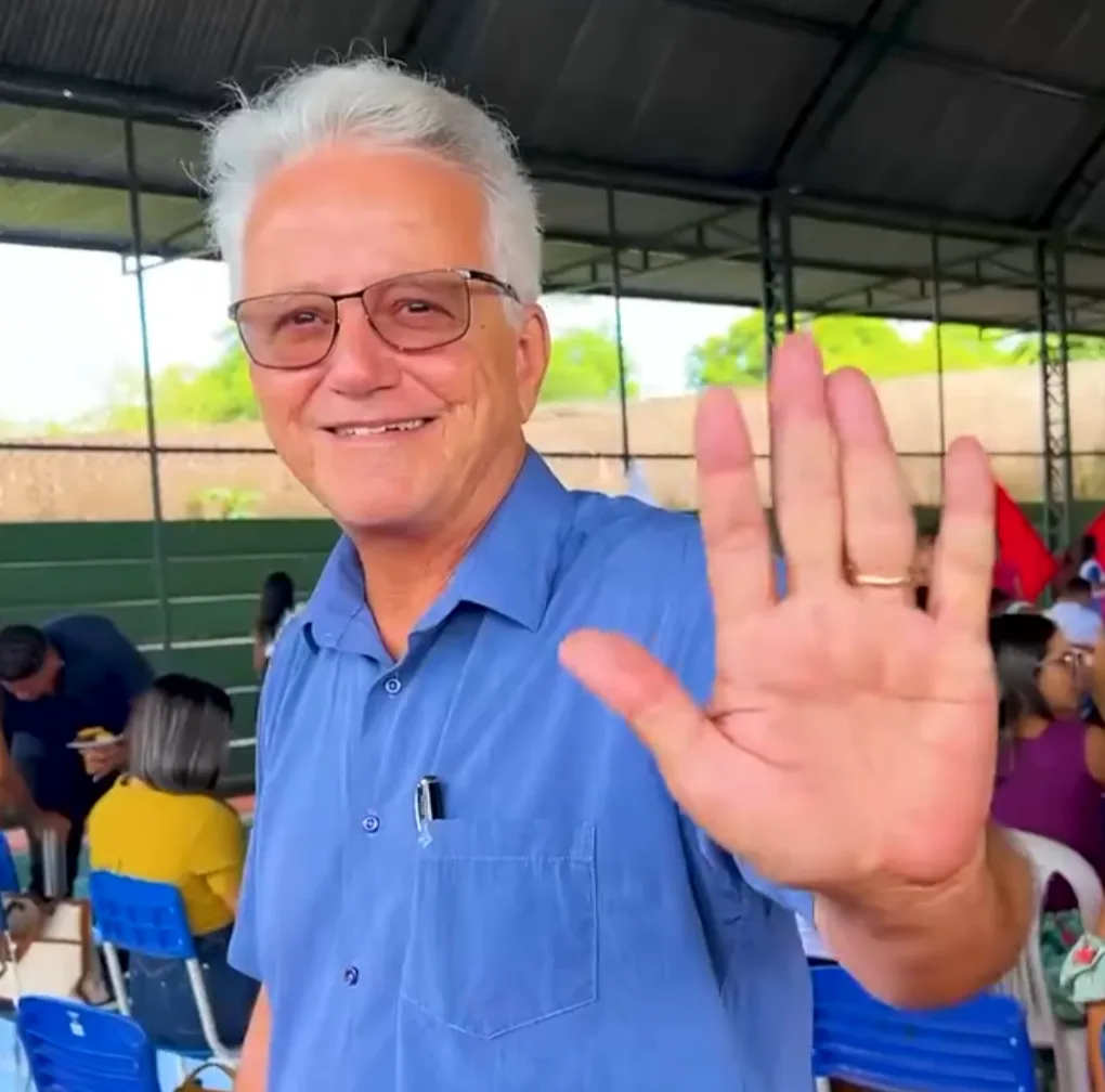 MP dá 10 dias para prefeito de Araçás exonerar parentes de cargos