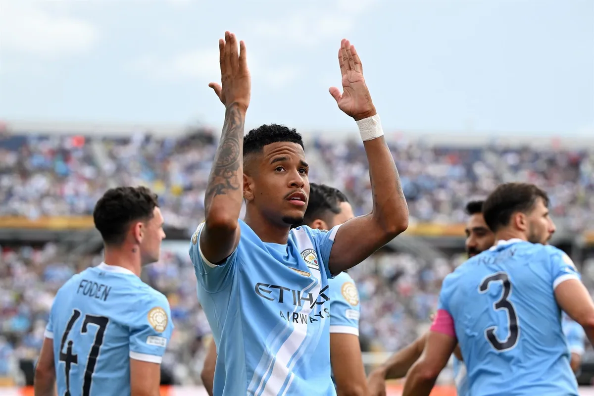 Savinho termina en el Tottenham tras no triunfar con el City