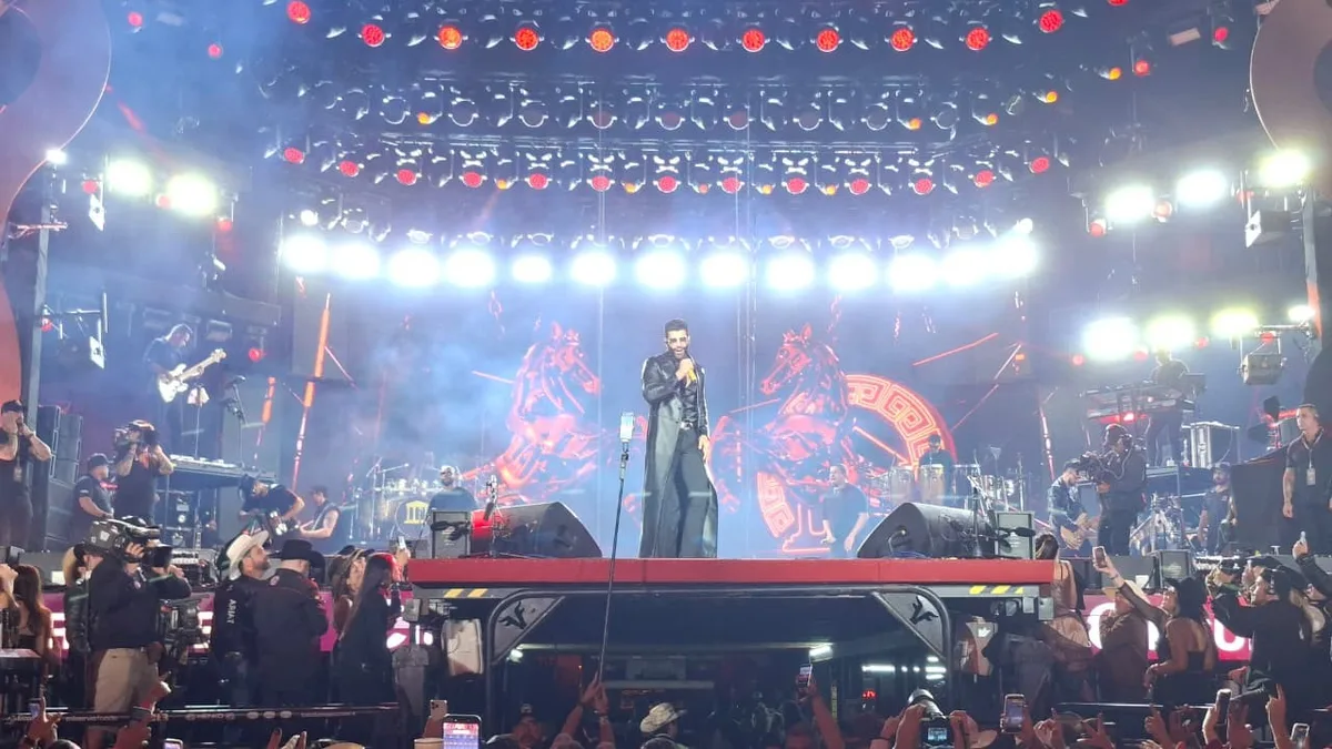 Gusttavo Lima faz retorno apoteótico à arena da Festa do Peão de Barretos: 'Respeita o embaixador'
