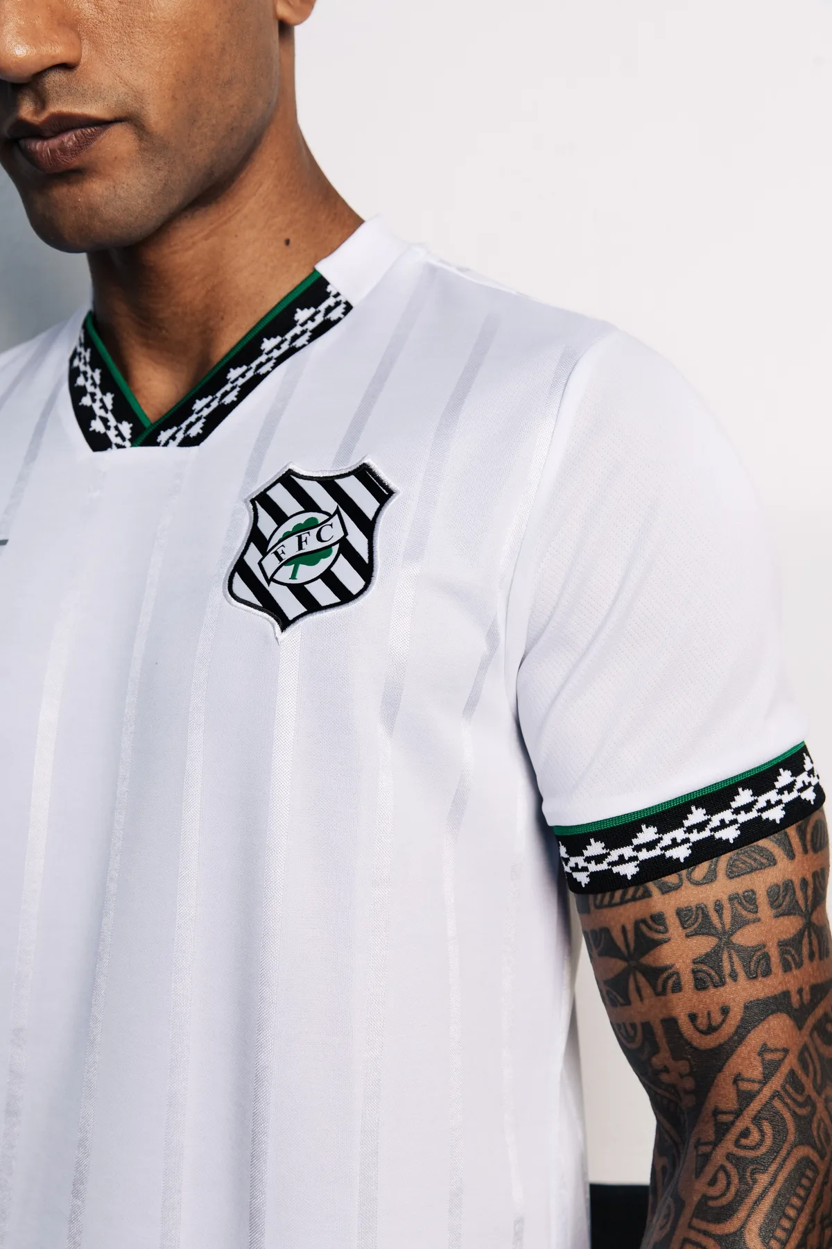 Figueirense lança campanha para torcida criar uniformes da temporada 2027