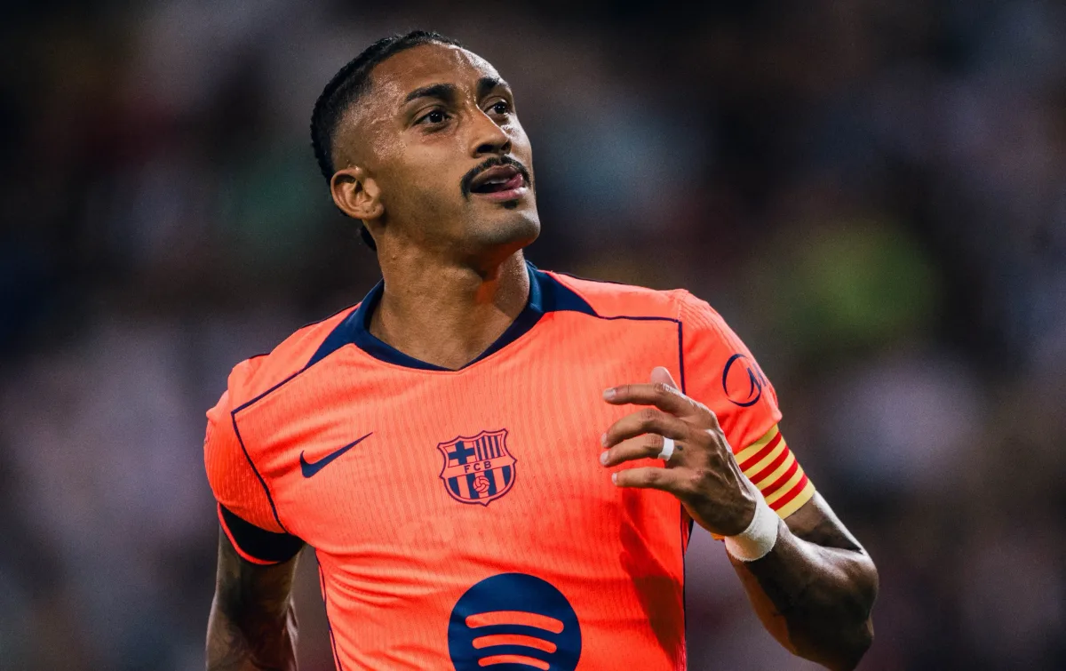 Adeyemi marca e Barcelona goleia Basel em amistoso de pré-temporada