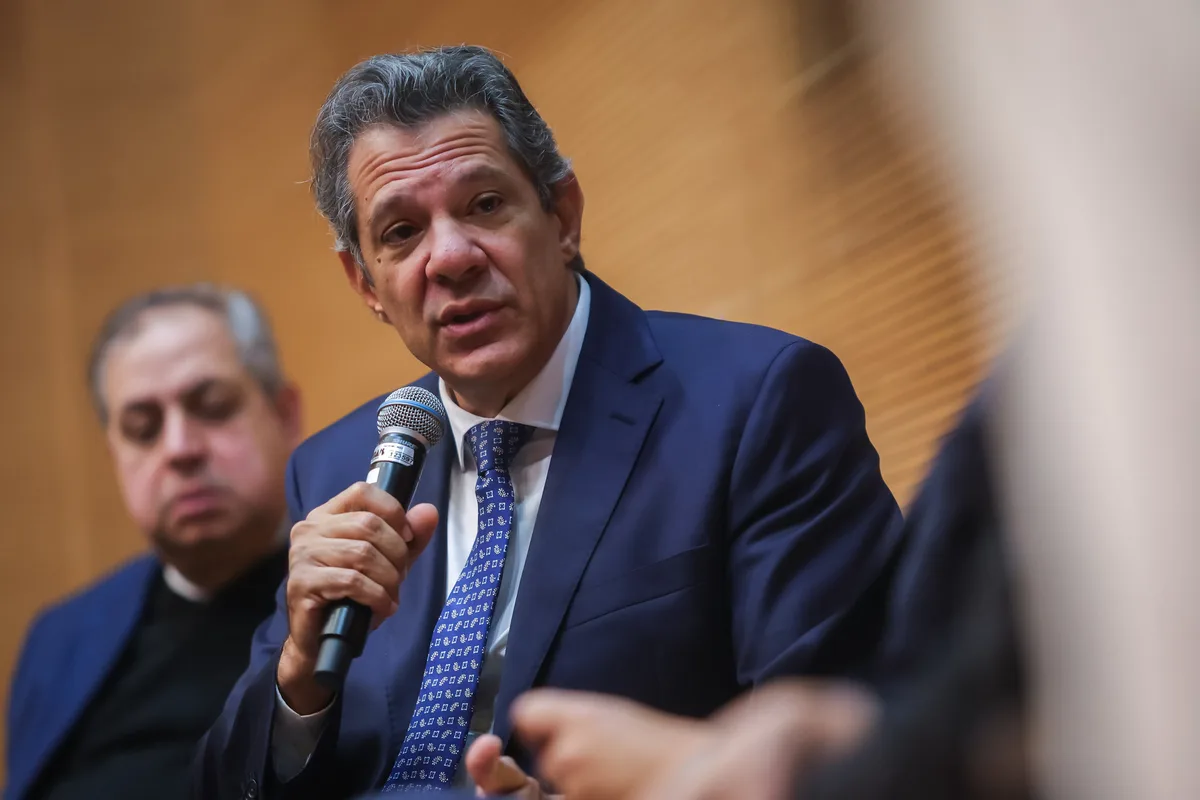 Governo de SP nega intimidação a Haddad