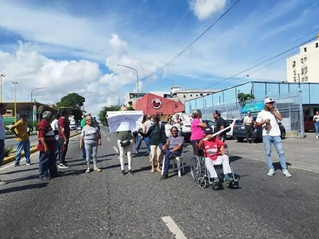 ¿Por qué en una unidad de diálisis en Barquisimeto atienden a pacientes en horario nocturno?