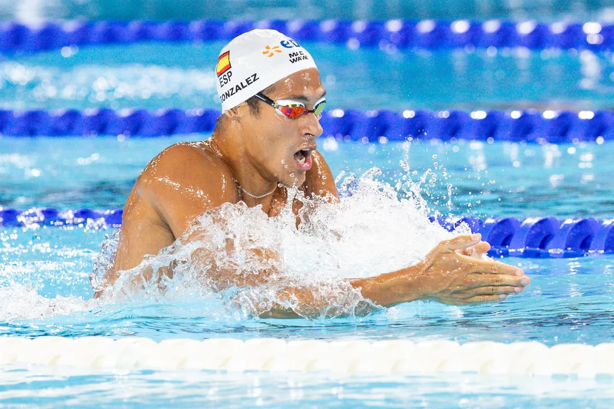 Hugo González y Laura Cabanes, plata y bronce para España en el Europeo de natación
