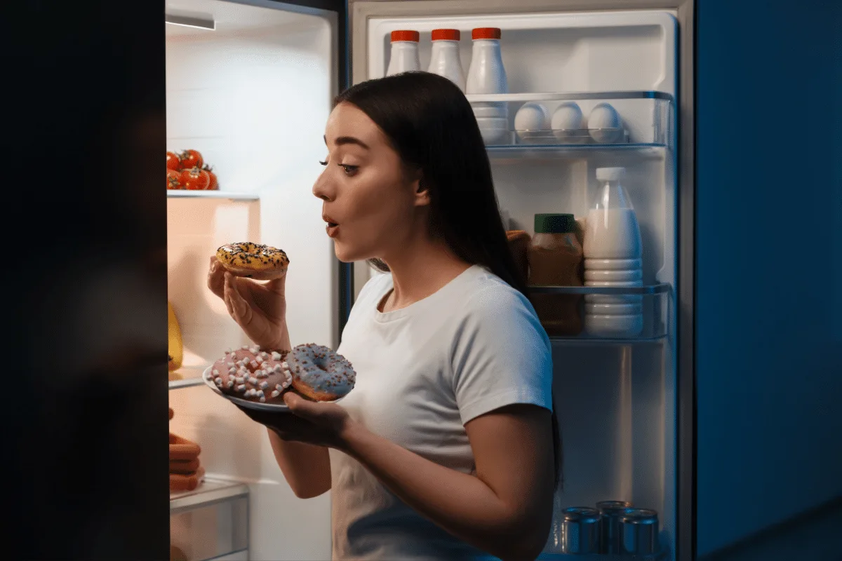 Dificuldade para dormir? Veja hábitos alimentares que podem estar atrapalhando o seu sono