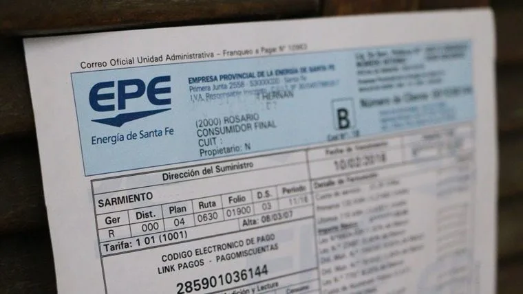Rosario: un padre deberá pagar la cuota alimentaria a través de la boleta de luz tras tres años de incumplimientos