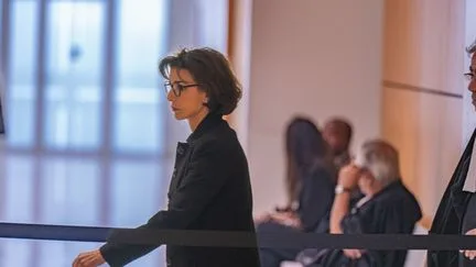 L'interrogatoire de Rachida Dati lors de son procès pour corruption et trafic d'influence se poursuit ce lundi