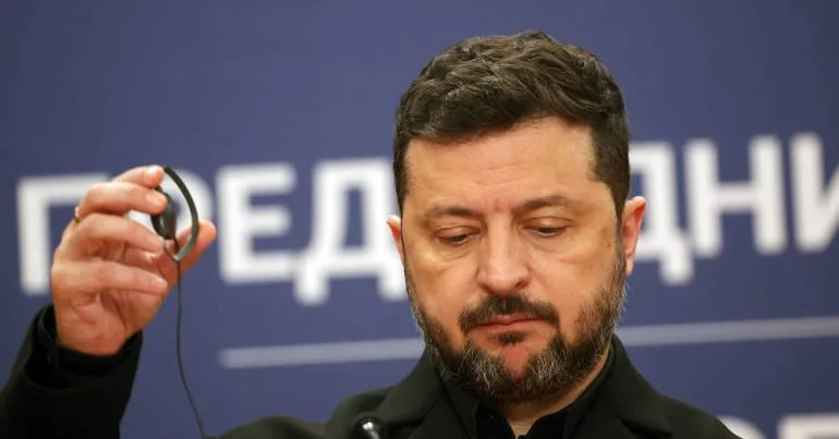 Zelensky condena ataque russo "cínico e desprezível"
