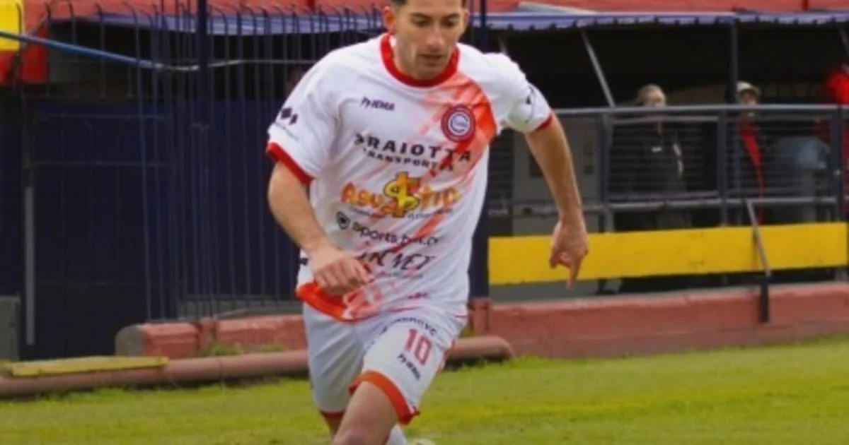 Luján rescató un punto clave ante Deportivo Español y se cortó en la punta de su zona
