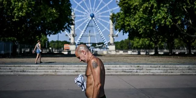 Canicules, incendies, sécheresse : l’été exceptionnel de la France en graphiques
