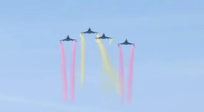 El inesperado fallo de un avión durante el desfile del 12 de octubre que ha dejado la bandera de España incompleta