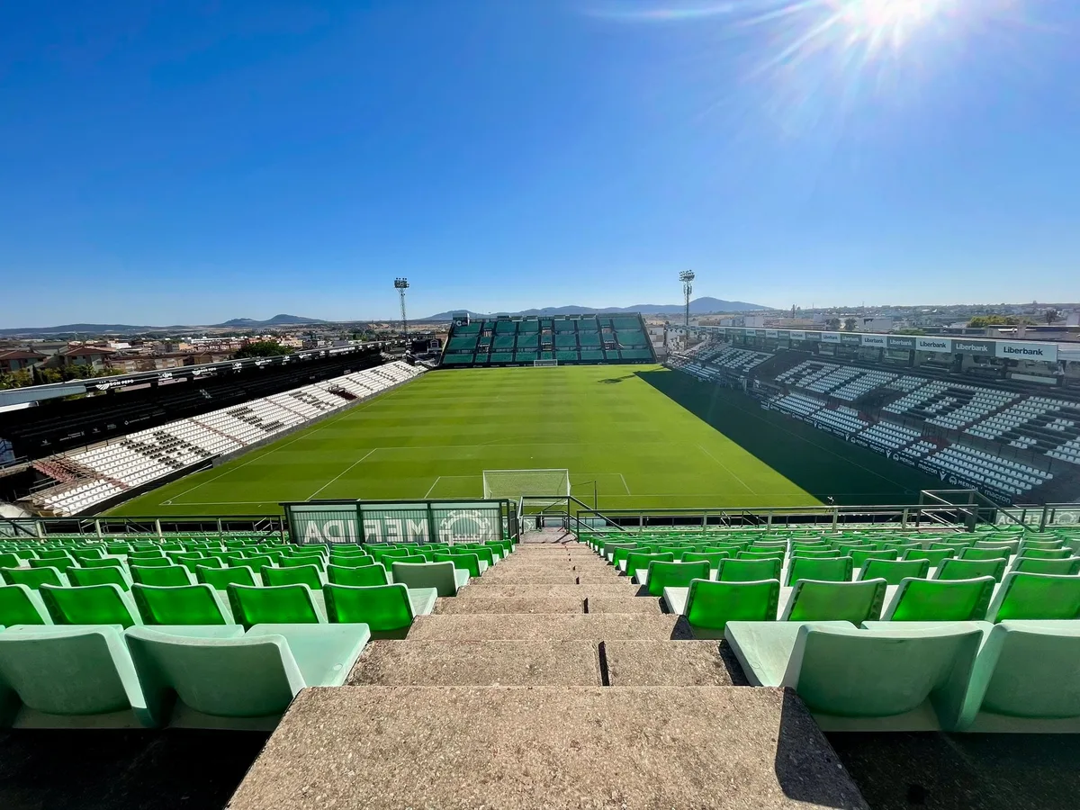 Mérida - Mirandés, en directo: Primera RFEF, hoy en vivo