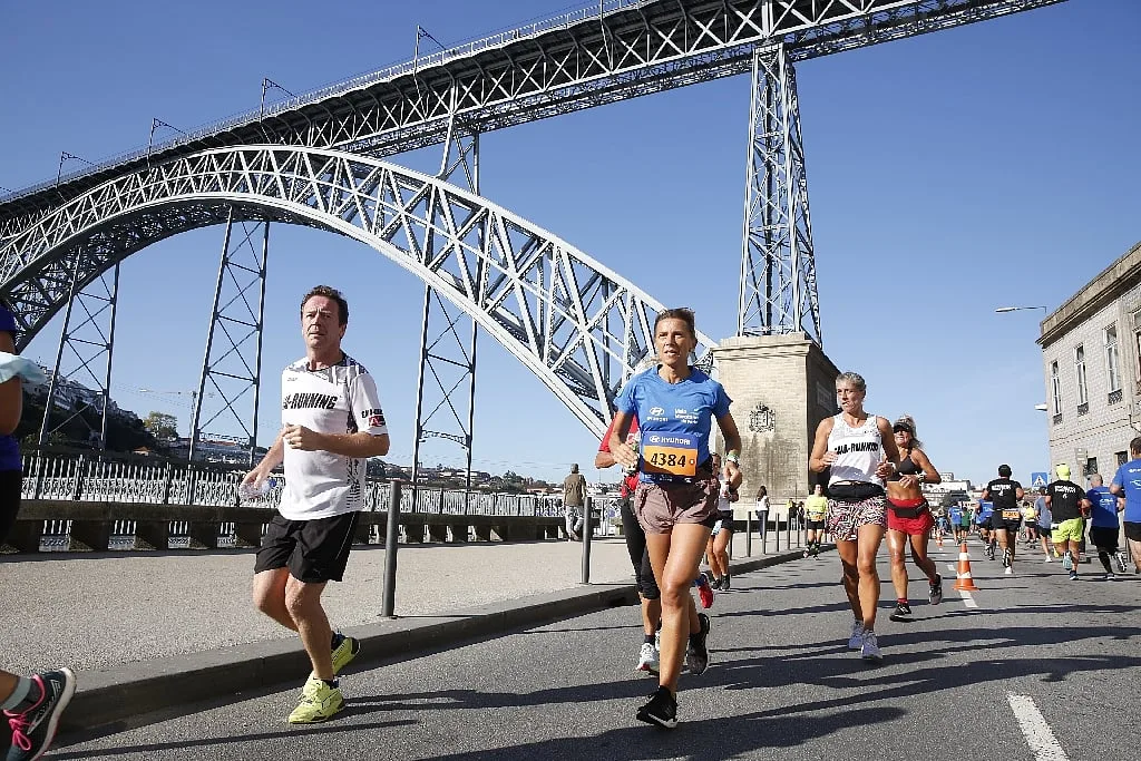 Meia-maratona: RunPorto critica alarmismo e responde que teve 76 elementos no auxílio a atletas