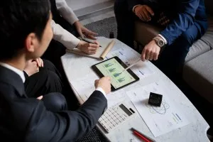 Blue3 lança movimento para atrair profissionais seniores de fora do setor financeiro