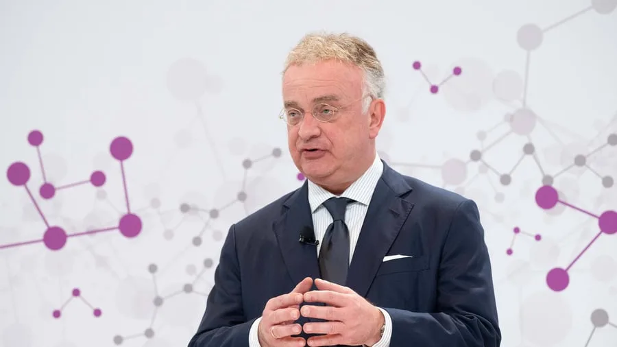 Industrie: Evonik-Chef Kullmann erkrankt – Rettig wird Interims-CEO