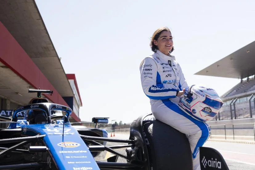 Jamie Chadwick a roulé à Portimao dans la Williams de la saison 2025