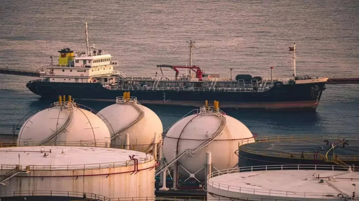 Oil prices dip marginally as US weighs easing sanctions on ‘shadow fleet’ tankers
