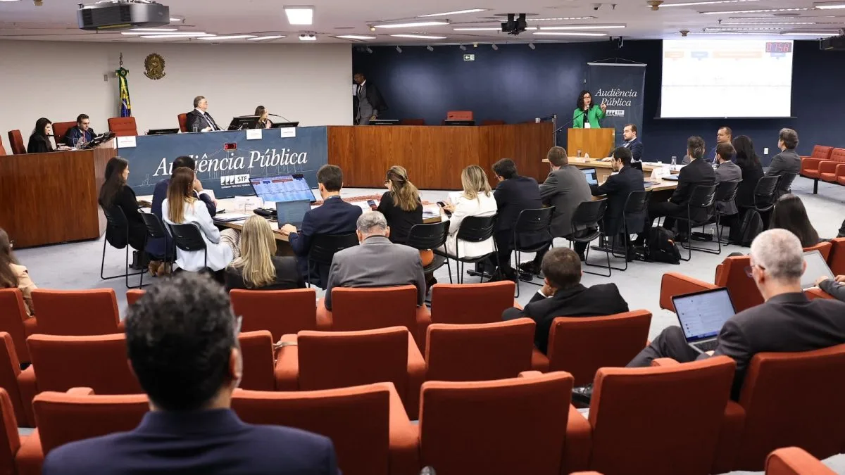 Emendas parlamentares: Dino sinaliza julgamento após eleições e STF debate responsabilidade de congressistas