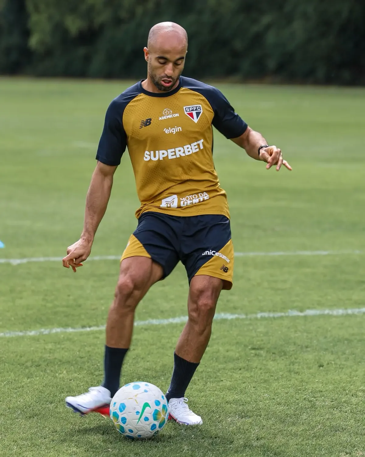Veja fotos do último treino do São Paulo antes de pegar a Chapecoense