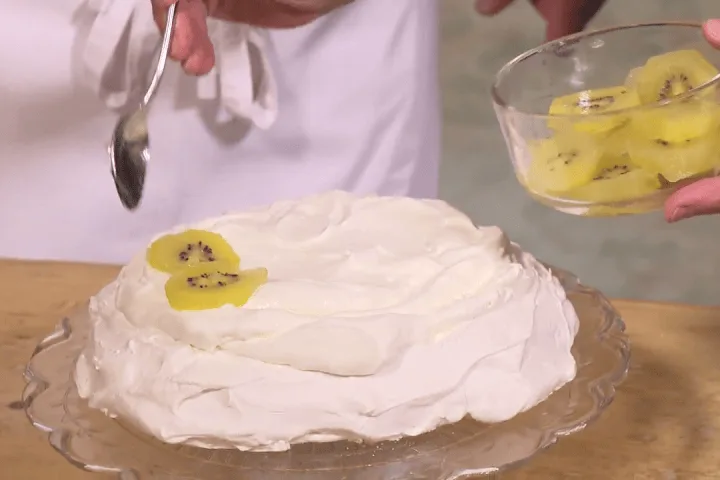 Favourite Family Recipe: Helen’s kiwi pavlova