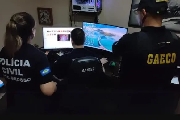 Homem é preso com 3 mil arquivos de abuso sexual infantil