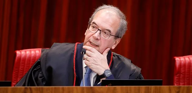 Advogado do Master tentou aproximar Daniel Vorcaro de esposa do ministro Cueva