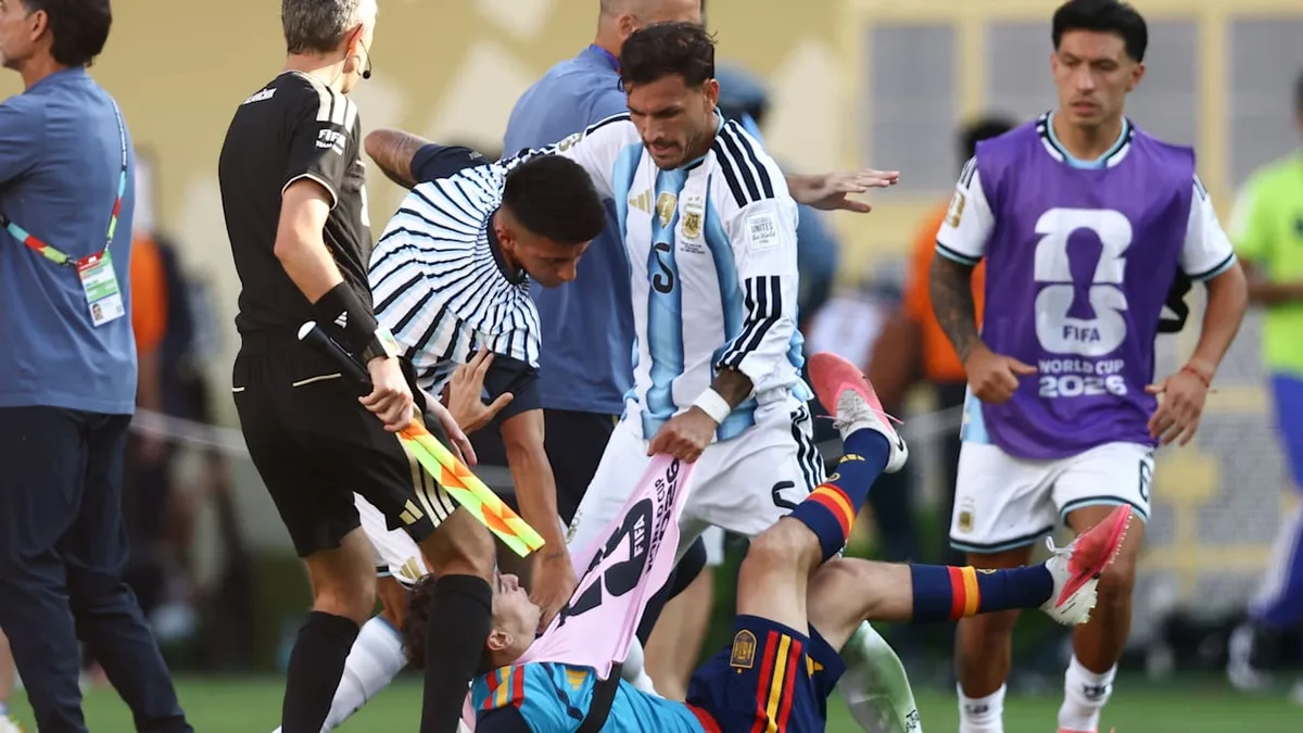 Ausschreitungen beim WM-Finale - Fifa sperrt zwei Argentinien-Stars lange