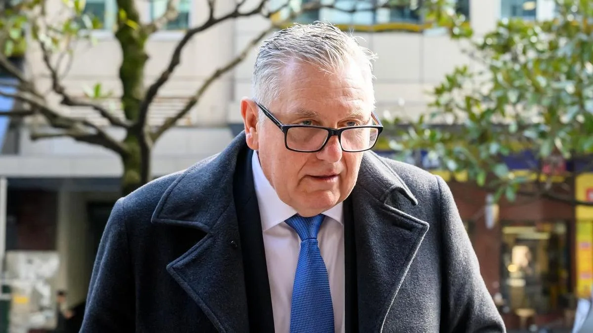 'Dog': Hadley's explosion at Jones over assault claim