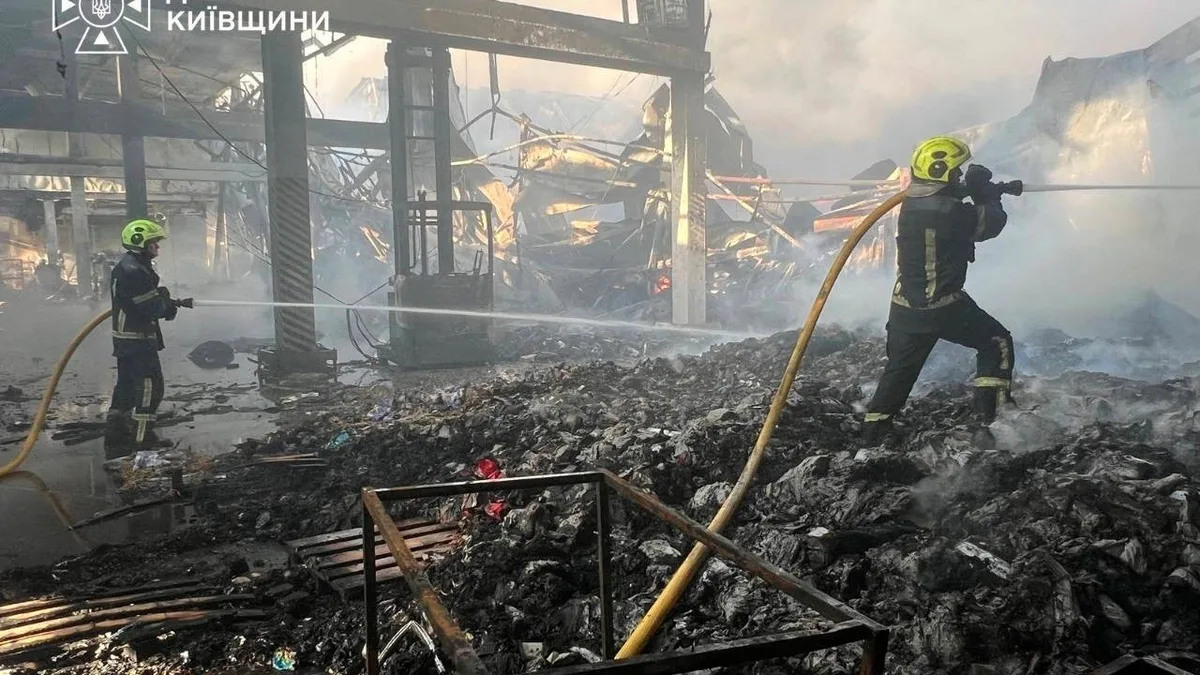 Guerre en Ukraine: sept morts dans une frappe de missiles russes contre un dépôt ferroviaire à Kiev