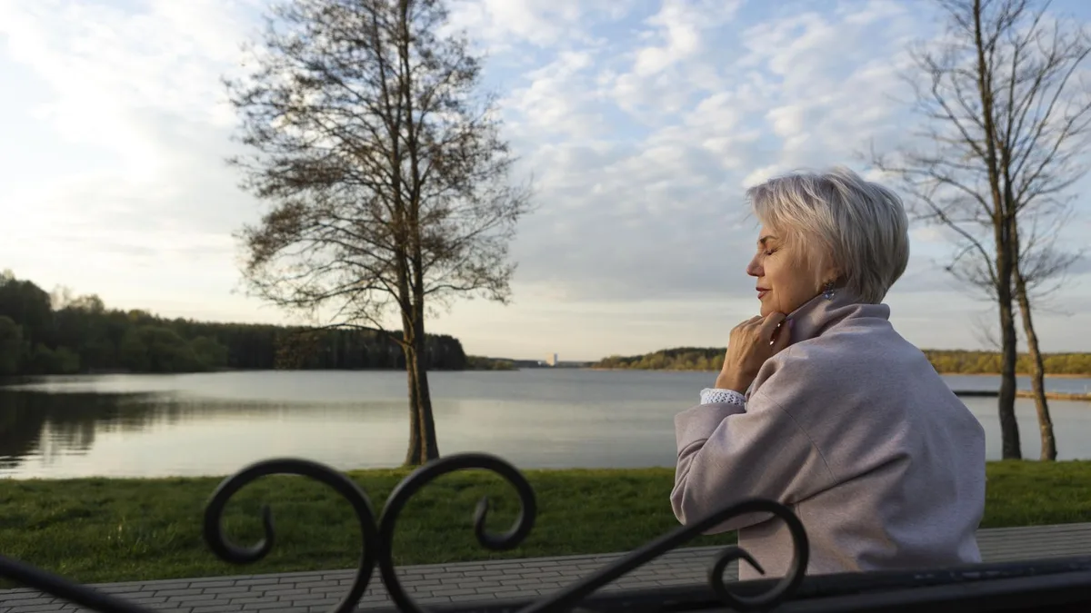 La psicología dice que los adultos nacidos en 1958 que vivían solos tenían peor salud que la generación de 1970