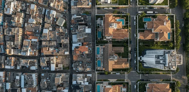 A favela que vota: 2026 e o direito de permanecer