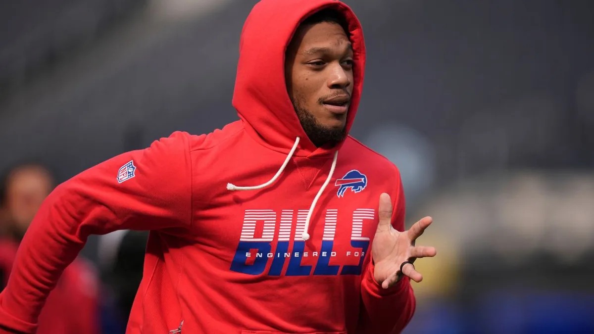 Bills receiver DJ Moore misses second straight game vs. Raiders