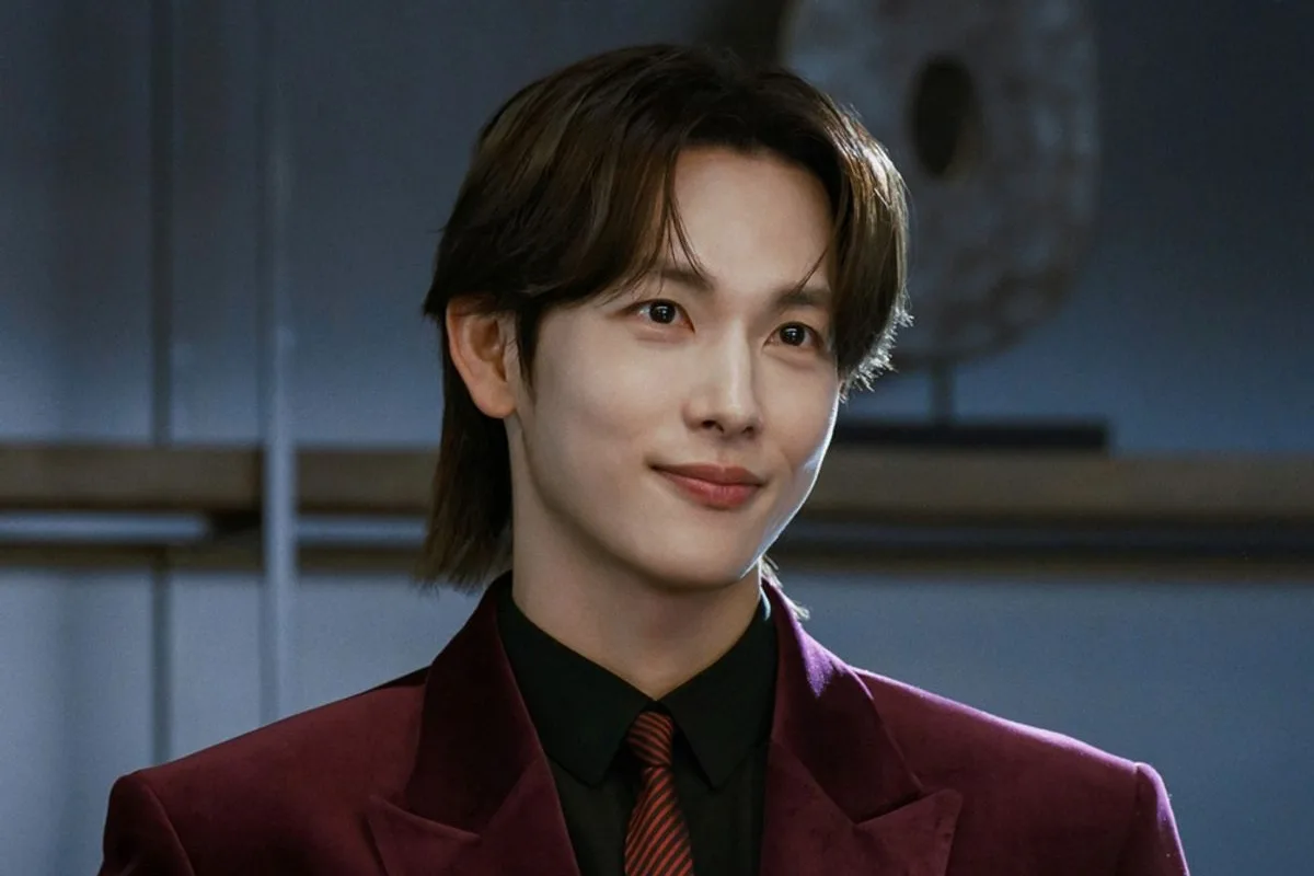 Yim Si Wan Dishes On How He Prepared For His Upcoming Drama “Love In Disguise”