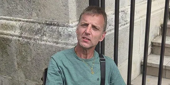 VIH : deux hommes séropositifs en grève de la faim, victimes de harcèlement et de menaces de mort, seront reçus par Aurore Bergé le 2 septembre