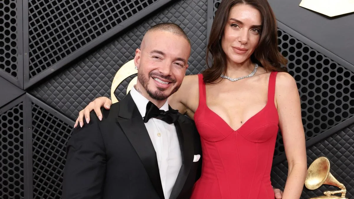 J. Balvin and Valentina Ferrer split