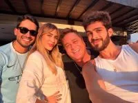 Leonardo desabafa sobre filhos em show: “Eles não me ligam”