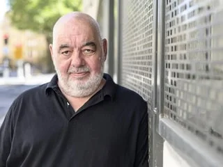 « Ce que je raconte dans mon livre est vrai »: Philippe Jaenada enquête sur la mort d’une jeune Bretonne exilée à Paris
