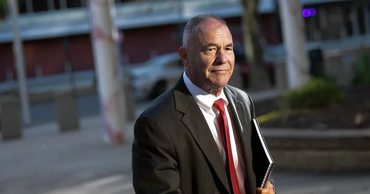 Facing 10 years in prison, ex-budget official flees U.S. by boat and plane