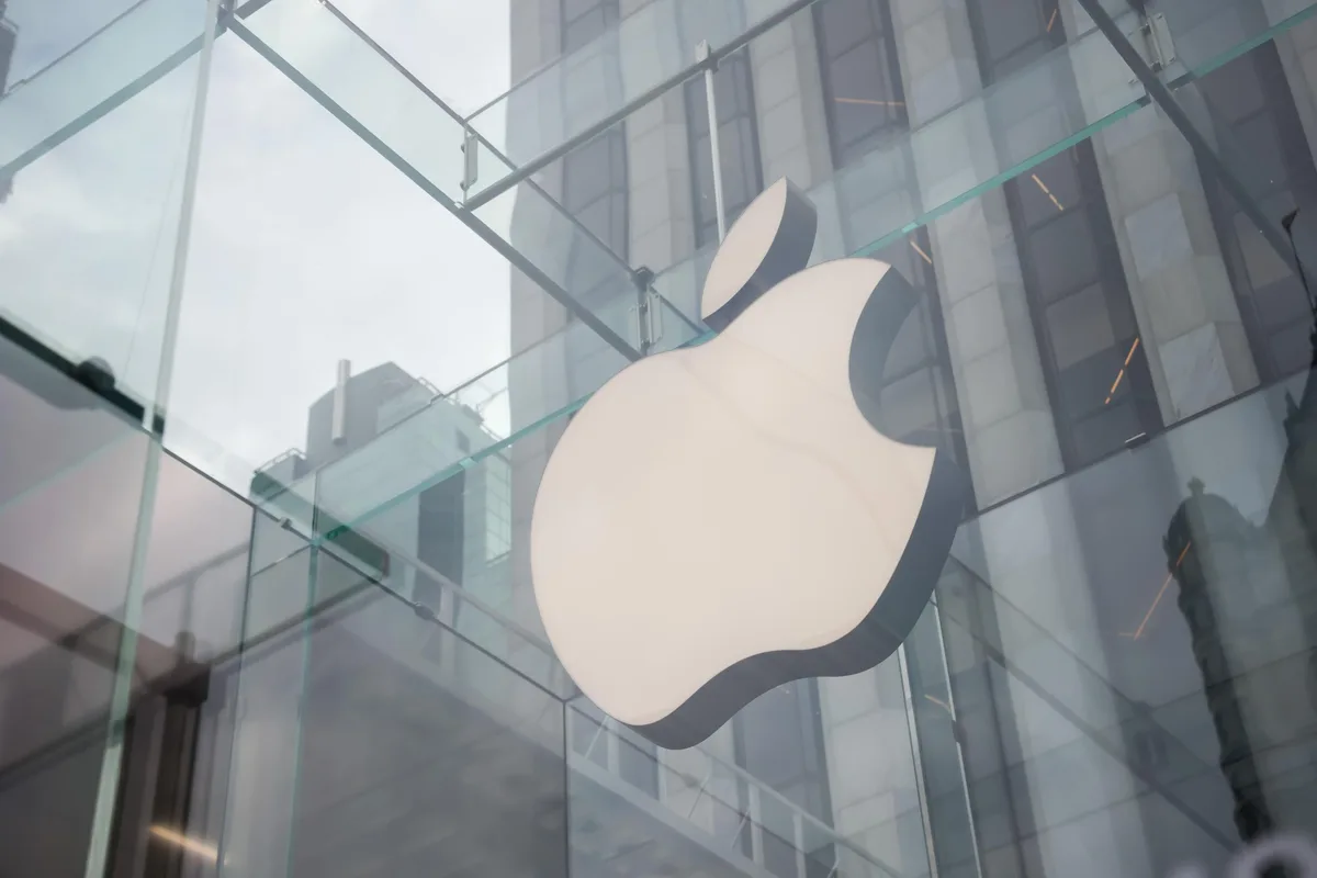 Apple appoints Meta veteran Scott Tucker to lead global litigation