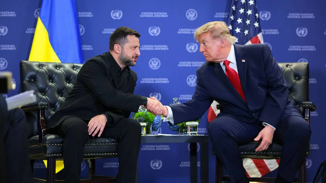 Trump ameaça cortar armas e serviços de informações à Ucrânia para travar ataques a refinarias russas
