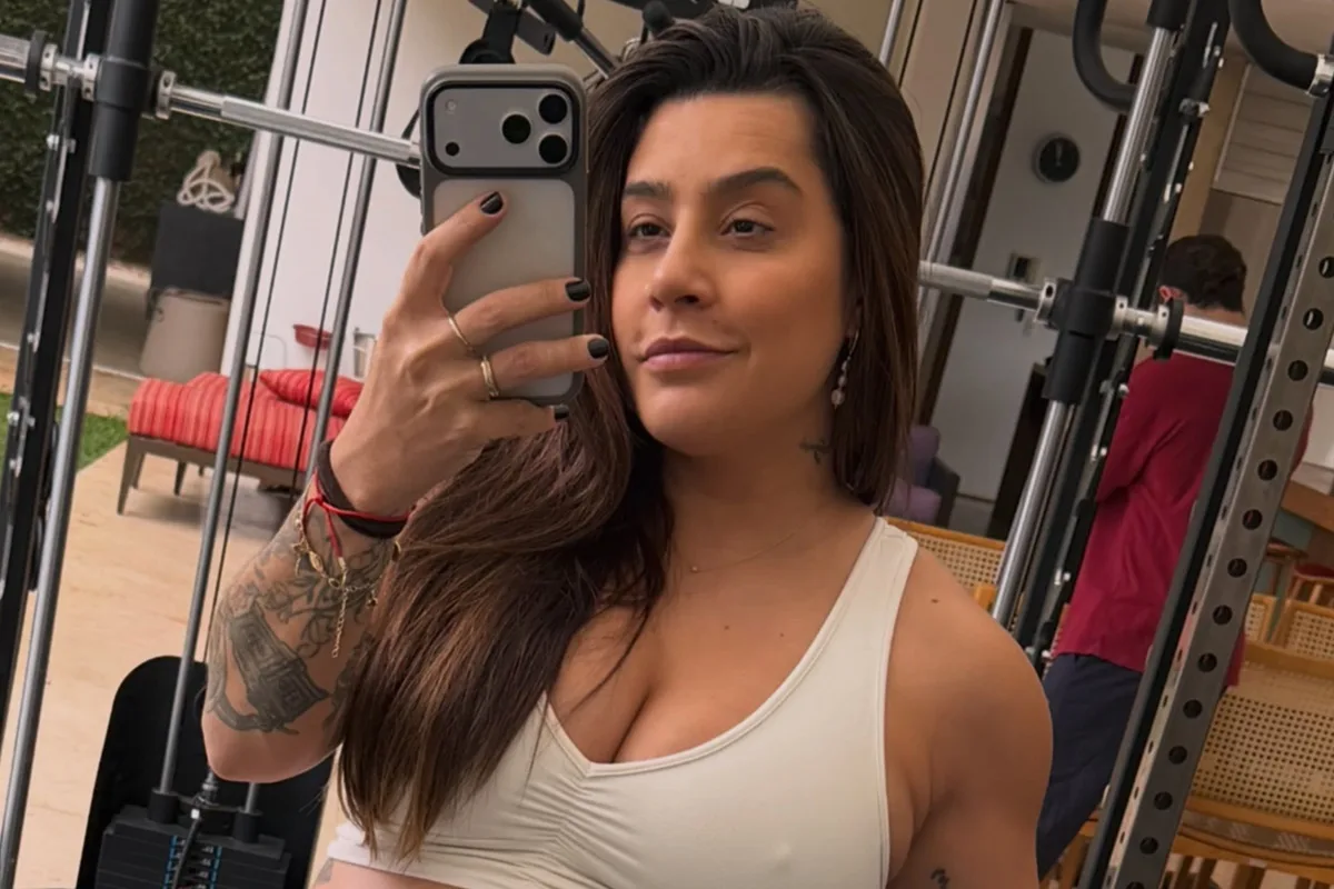 Após dar à luz Dom e perder 12 kg, Lauana Prado retoma treinos: "Voltando"