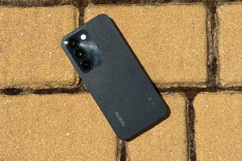 Realme C100 5G, análisis: cuando un móvil barato entiende que no todo son megapíxeles y potencia