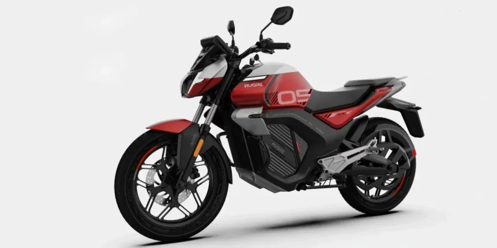 Esta moto elétrica acelera como um carro e usa tomada comum