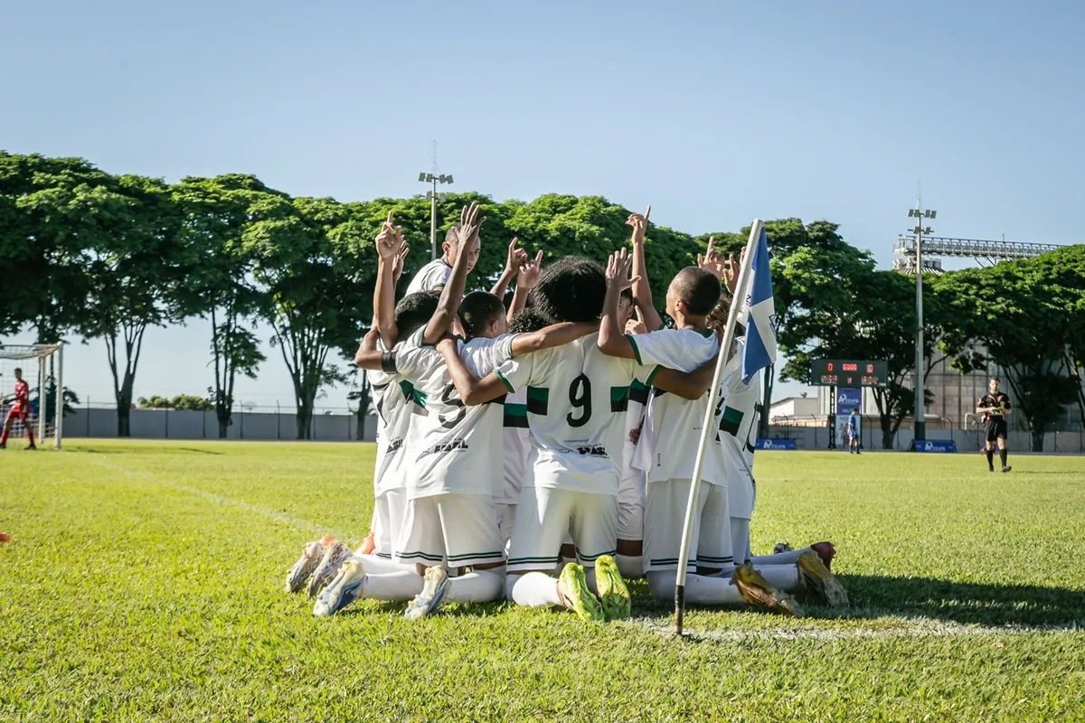 Maringá ganha certificado de clube formador da CBF após quatro anos de reestruturação na base