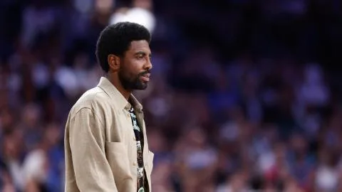 Kyrie Irving se ofrece a pagar la multa de un jugador de la NFL por homenajear a una niña palestina