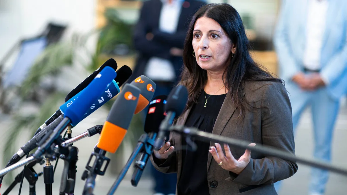 Business-Ticker: VW-Betriebsrat lehnt Kündigungen und Werksschließungen ab