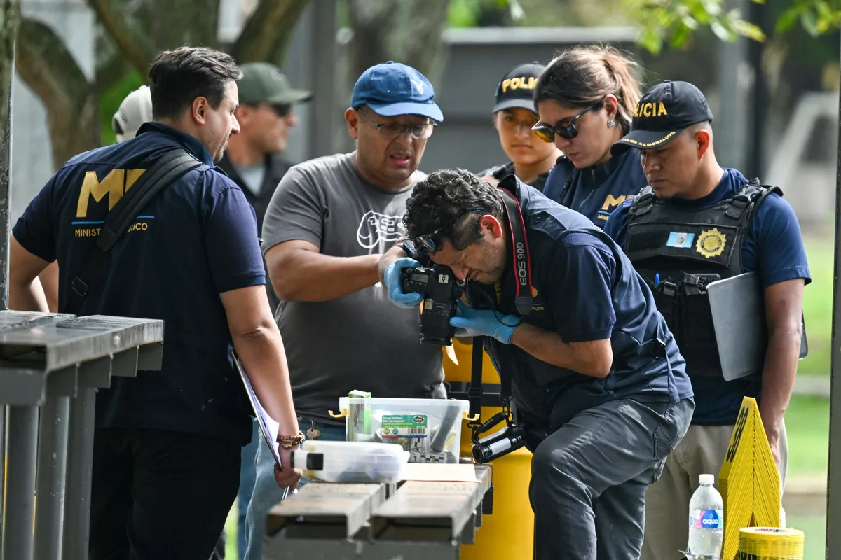 Asesinan a tiros en un campo de fútbol de Guatemala al exfiscal y abogado Juan Francisco Solórzano Foppa