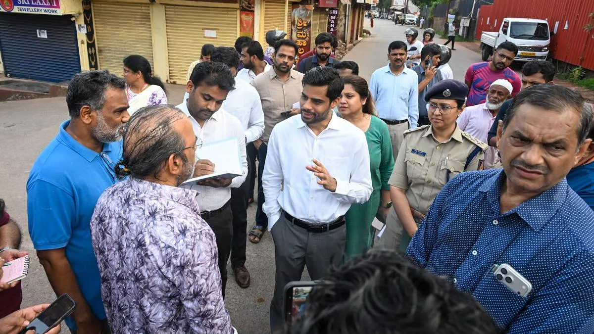 MCC will declare 100 mts radius of Central Market building as ‘no vending, no parking zone’, says its Commissioner
