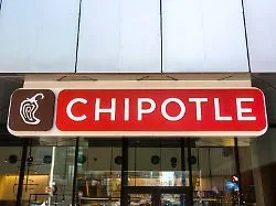 Übernahme von Burrito-Kette?: Starbucks-Chef streckt Fühler nach Ex-Firma Chipotle aus