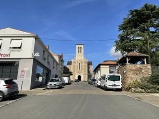 RÉCIT. Un morceau de croix était tombé sur les invités d’un mariage : au Cellier, un incident a métamorphosé l’église